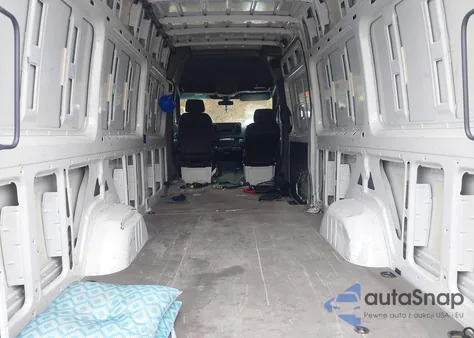 2021 Mercedes-Benz Sprinter 2500 High Roof I4 z USA, uszkodzony, nr VIN W1Y40CHY2MT057832